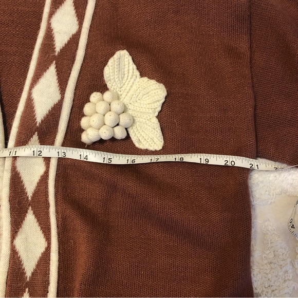 🍇 wine girl vintage cardigan sweater - Picture 7 of 12